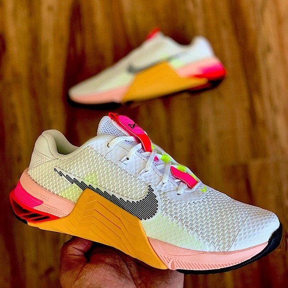 Nike METCON 7 X “Rawdacious” - Picture 3 of 8